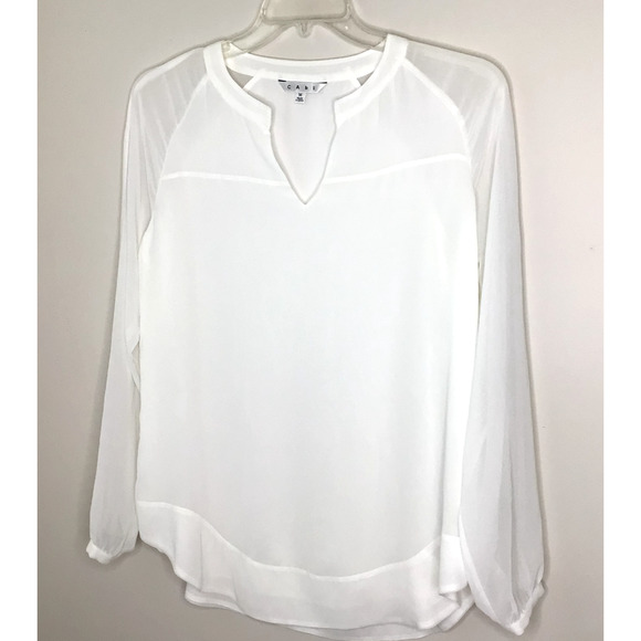 CAbi White Allure Pull Over V-Neck Blouse Style 118 Size M - Picture 2 of 7